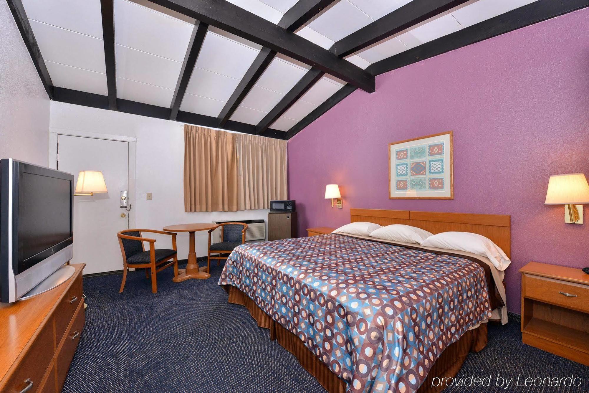 Travelodge By Wyndham Нью-Браунфелс Екстер'єр фото